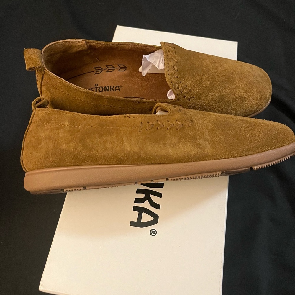 Minnetonka moccasin women slippers - Picture 3 of 3
